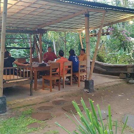 Esa Di Kubu Homestay Singaraja Extérieur photo