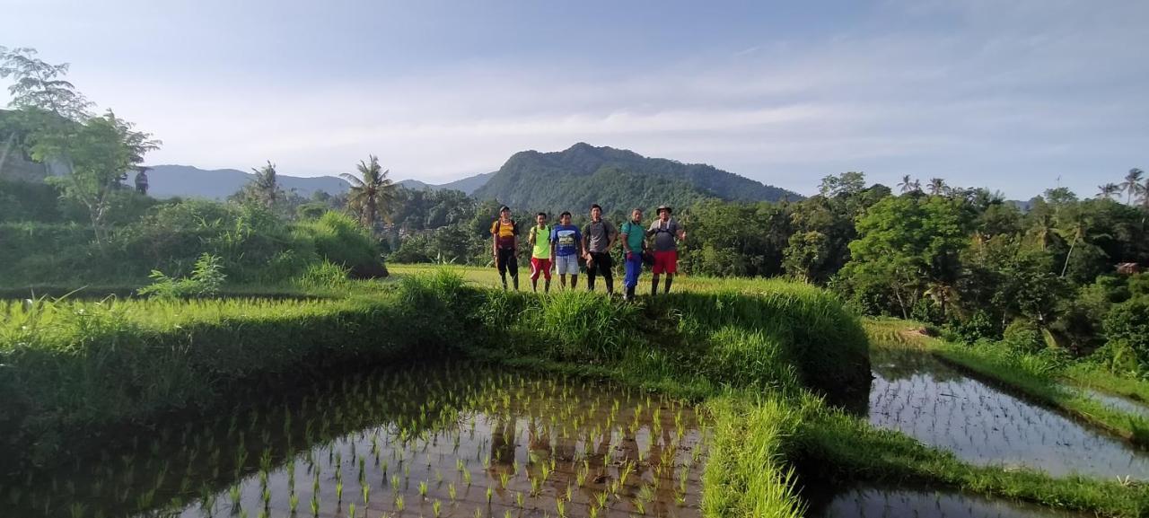 Esa Di Kubu Homestay Singaraja Extérieur photo