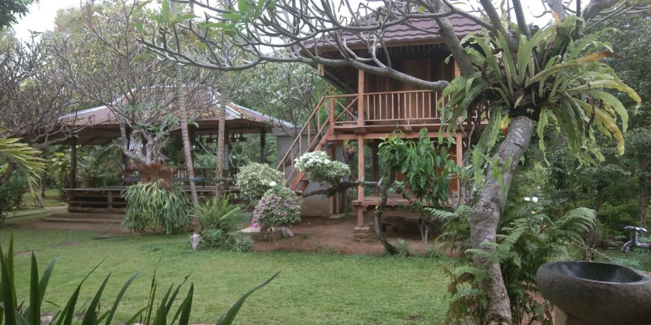 Esa Di Kubu Homestay Singaraja Extérieur photo
